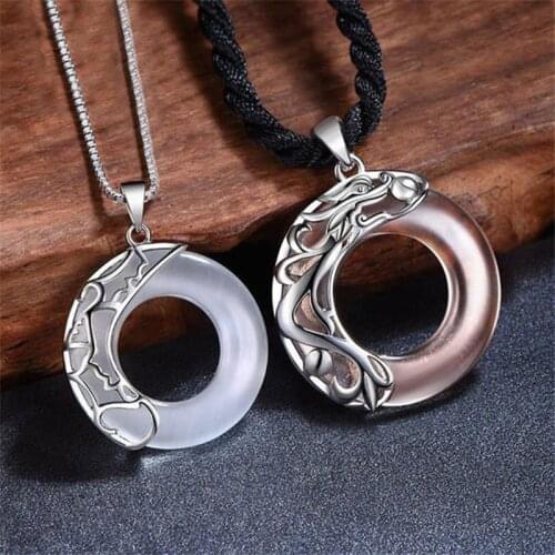 Retro Hollow Carved Ring Shape Couple Pendant Chain Necklace Fashion Jewelry Lovers Gifts NL0605