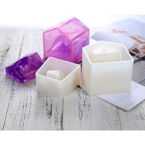 2 Pieces House Silica Gel Mold for DIY Craft Making Interior Decoration Ideal Gift for DIY Lovers Corrosion Resistance