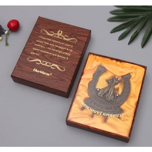 Collapsible box with ribbon and magnet，custom gift luxury paper box packaging ---DH12064