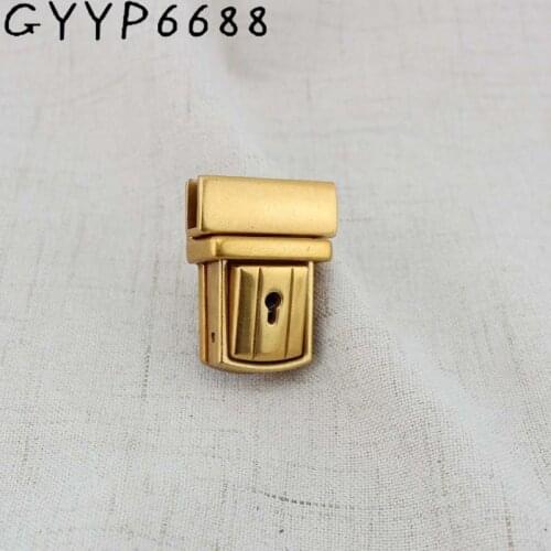 2sets 15sets 36*28mm old gold High quality gunmetal pressed Tuck locks briefcase lock for genuine leather bag making square lock