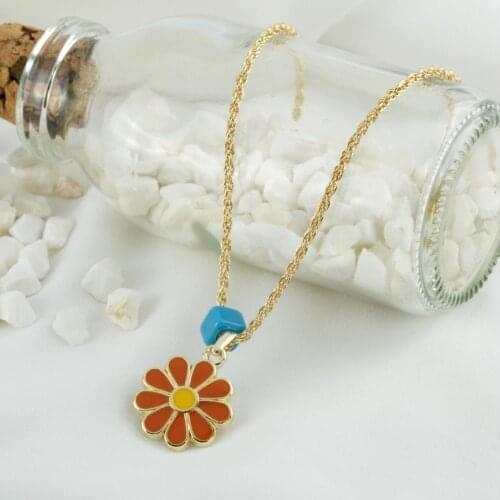 Daisy Figured Enamel Necklace