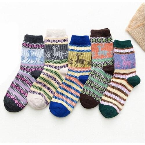 5 Pack New Fashion Womens Cotton Vintage Winter Soft Warm Cold Knit Wool Christmas Deer Pattern Socks Gift