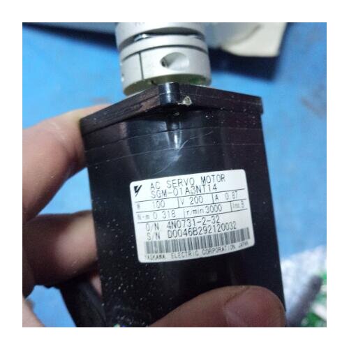 SGM-01A3NT14 SERVO MOTOR , used in good condition . 80% appearance new , good working , free shipping