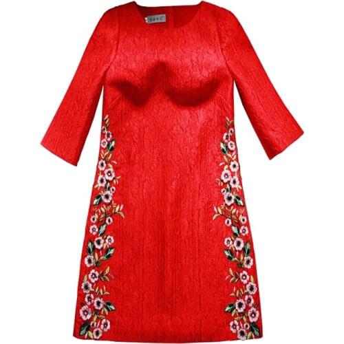 New three-quarter sleeve spring and autumn dress, high-end jacquard embroidery, three-dimensional flowers, beaded red dress