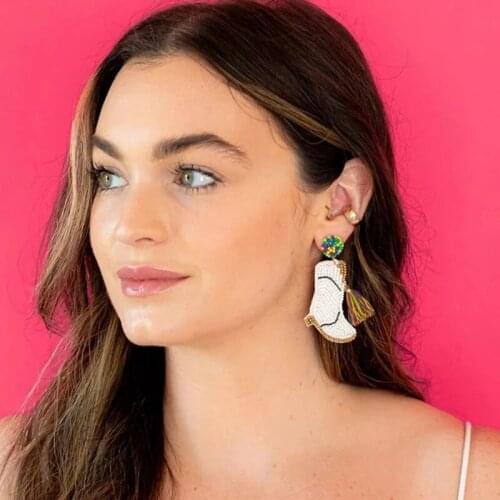 Dvacaman Pearls Marching Boots Drop Earrings for Women Christmas Statement Jewelry Party Gifts Accessories Dropshipping Brincos