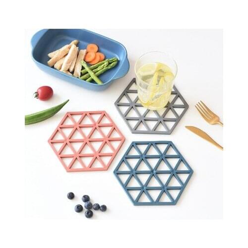 2 Pcs Nordic Minimalist Creative Geometric Silicone Heat Insulation Pad Coasters Kitchen Household Waterproof Anti-scalding Pad