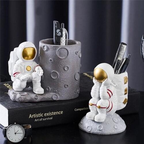Nordic Resin Astronaut Figurine Pen Holder Ornament Home Decoration Accessories Writing Desk Organizer Storage Kids Cute Gifts