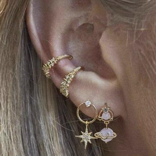Women Street Shot Fashion Earrings Ins Individual Minority Gold Earrings with Star Pendant Earrings Set of 4 Pieces