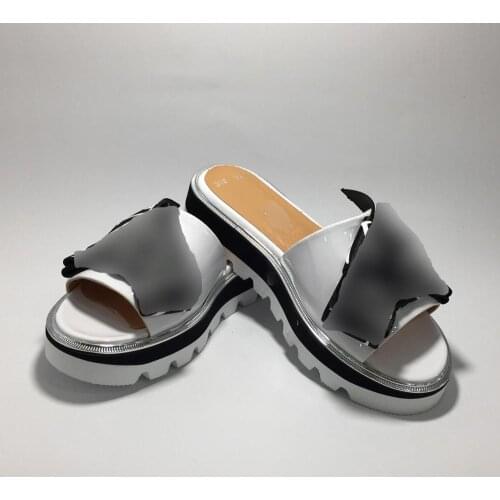 Women luxury design Platform Slippers Spring Summer Fashion Flip Flops Lightweight Comfy Sandals Genuine Leather Shoes