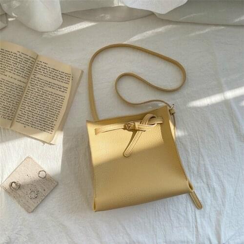 2021 spring Korean New Fashion Shoulder Bag temperament slant span bag belt decoration womens small square bag