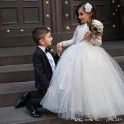Modest Arabic High Neck Long Sleeve Flower Girls Dresses First Communion Dresses White Lace and Tulle Little Bride Ball Gown Wed
