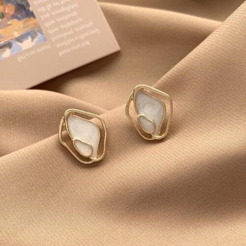 Factory direct sales of new Japanese and Korean oval painting oil earrings creative irregular geometric earrings wholesale