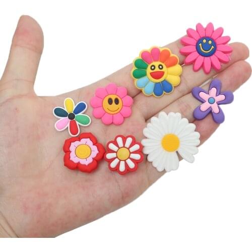 Single Sale 1pc Smile Flowers PVC Shoe Charms,Shoe Buckles Accessories Fit Bands Bracelets Croc JIBZ,Kids Party X-mas Gifts