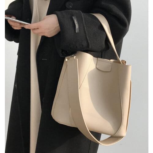 Casual Large Capacity Crossbody Bags Designer Wide Strap Women Handbags Luxury Pu Leather Shoulder Totes Buckets Bag Lady Purses