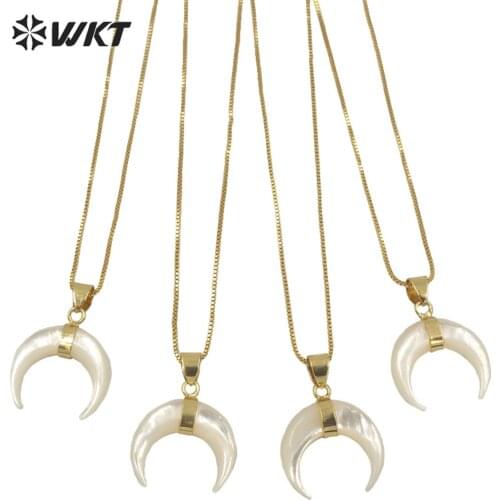 WT-JN147 Newest fashion gold Mother of pearl small horn necklace European loved white pearl shell crescent horn necklace