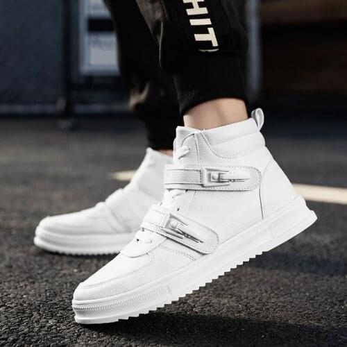 2020Winter men shoes high-top Walking Shoes black shoes for men Keep warm Canvas shoes men fashion Leather Casual Shoes