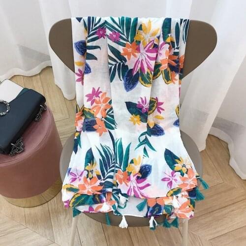 2018 Spain Luxury Brand Floral Tassel Viscose Shawl Scarf Women High Quality Muffler Autumn Winter Hijab Sjaal Foulards Muslim