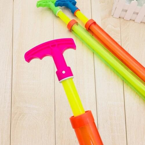 Manufacturer sells water pistols directly in summer beach water-playing childrens Mini gift toy water pistols