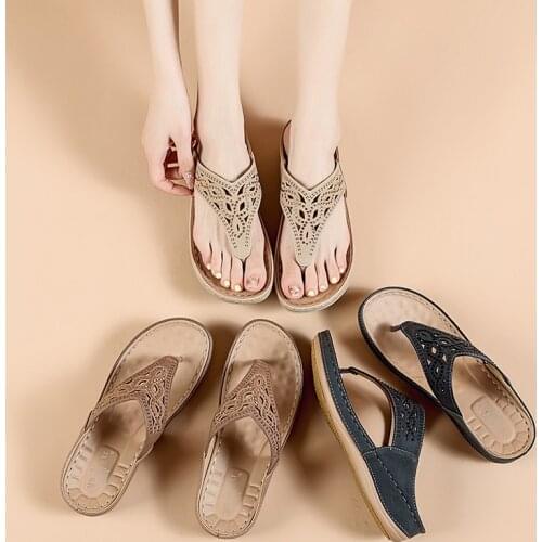 2021 Womens Slippers Summer New Fashion Metal Button Slides Shoes Wedge Beach Sandals Women Outside Platform Leisure Flip Flops