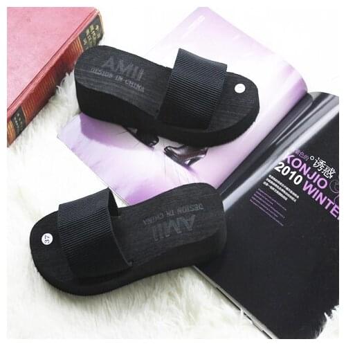 Shoes woman summer style 2020 ladies fashion cute slippers summer beach shoes with thick soles slippery slope platform heels