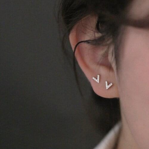 Stud Earrings V-shaped For Women Zircon Geometric Letter Korean Fashion New Trendy Hot Student Girlfriend Gift Jewelry BOYULIGE