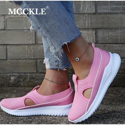 Women Knitted Sneakers Flat Solid Slip-On Shallow Plus Size Female Vulcanized Shoes Fashion Comfortable Ladies Leisure Footwear