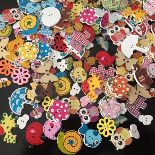 New 50pcs Home Mixed Cartoon Animal Wooden Buttons 2 Holes Scrapbooking Crafts DIY Kids Clothing Accessories Sewing Button Decor