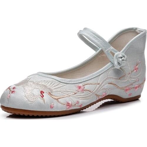 2021 Spring Autumn Women Flat Shoes Vintage Phoenix Embroidered Shoes Woman Chinese Old Peking Casual Cloth Dancing Shoes