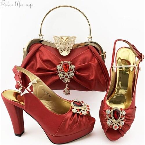 Fashionable African Italian Design Crystal Style Red Color Nigerian Ladies Shoes with Matching Bags for Royal Wedding Party