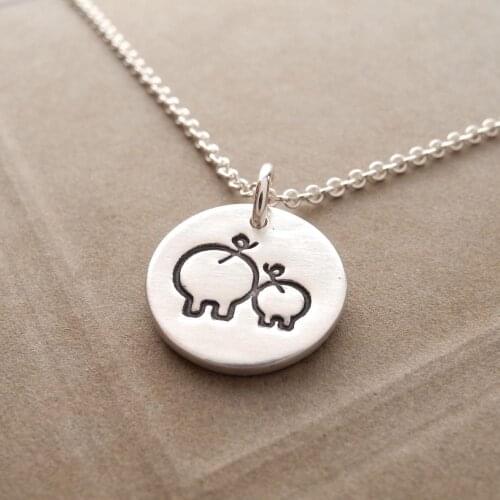 Mother and Baby Pig Necklace Mom and Piglet Pendant Necklaces Animal Jewelry For Women Girls Daughter