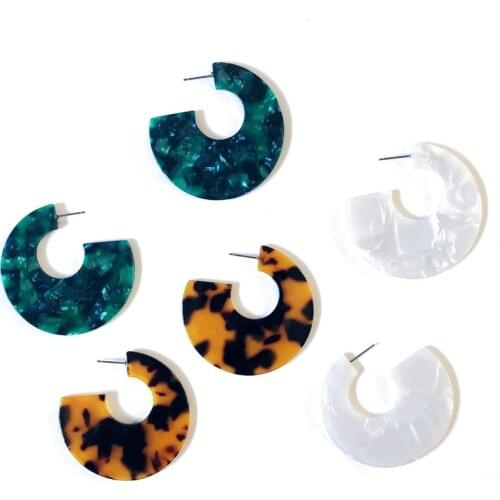 Fashion Geometric White Shell Green Brown Tortoise Resin Pretty Lightweight Simple Stud Earring