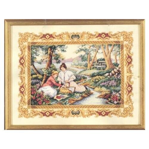 Linen fabric Beautiful Lovely Counted Cross Stitch Kit Placid Picnic Mother and Daughter in the Park Lawn Love dim 3798