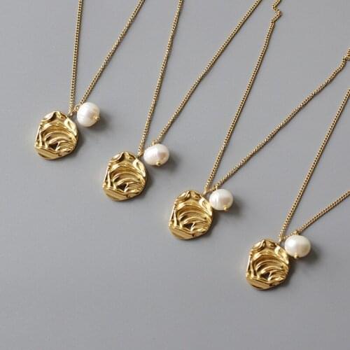 Charm Natural Pearl Irregular Pendant Necklace Women Ins Titanium Steel Plating 18K Choker Gold Chain Female Jewelry Luxury Gift