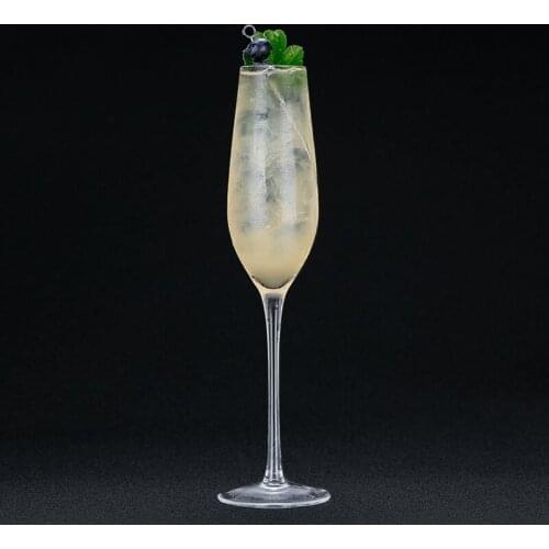 Free Shipping 4PCS 220ml Champagne Flute Glasses Cocktail Glasses Elegant Designed Hand Blown, Lead Free, Champagne Cups