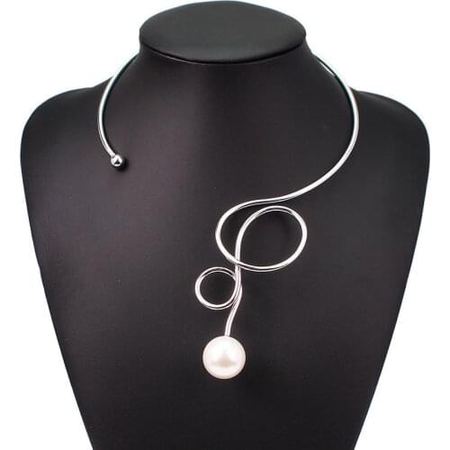 YANGLIUJIA European And American Style Exaggerated Personality Irregular Metal Pearl Necklace Women Short Necklace Jewelry Gifts