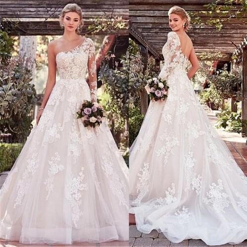 One Long Sleeves Lace Appliques Wedding Dress A-Line Women Bridal Gowns 2020 Customized Women Bride Gowns Spring For Bride