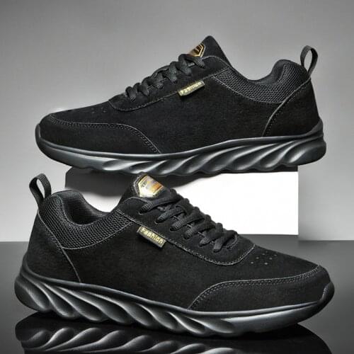 Light Running Shoes Fashion Breathable Mens Sneakers Outdoor Jogging Wear-Resisting Non-Slip Casual Sports Shoes Man Loafers