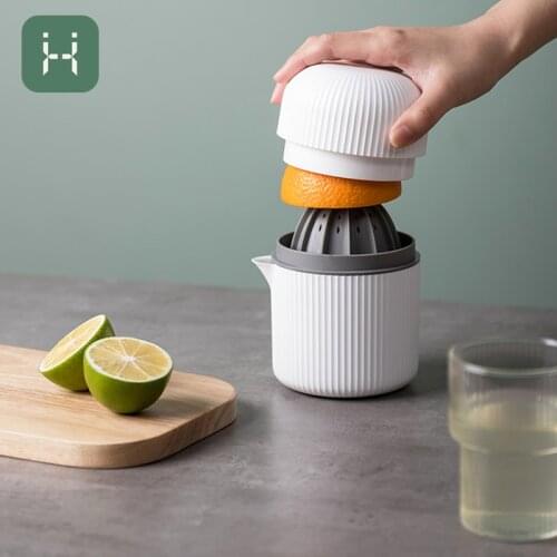 Portable Manual Juicer Cup Fruit Blender Convenient Lemon Squeezer Bidirectional Orange Watermelon Press Juice Kitchen Tools