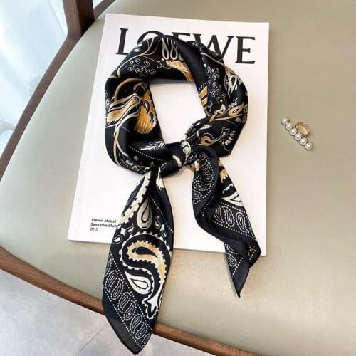 2021 Autumn Ethnic Style New Square Towel Luxury 70X70CM Silk Scarves Female Popular Sunscreen Shawls Fashion Dustproof Kerchief