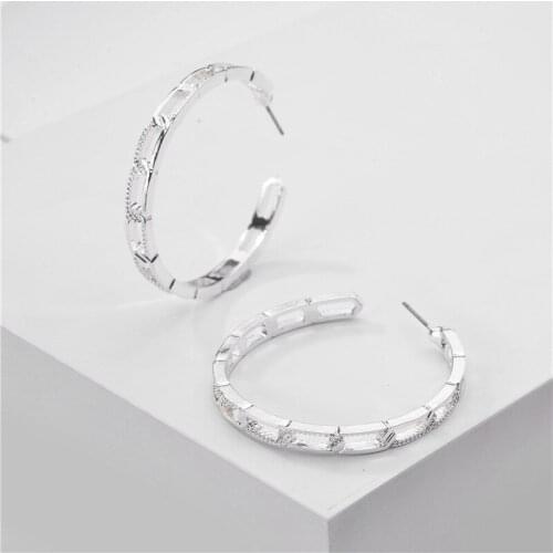 2020 Popular Style Geometric Metal Flat Pressed Chain Exaggerated Big Earrings For Women