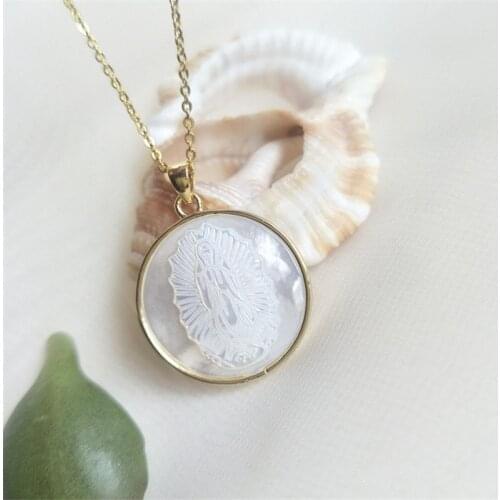 Temperament Geometric Round Shell Virgin Mary Medallion Pendant Necklace For Our Lady Jewelry Accessories