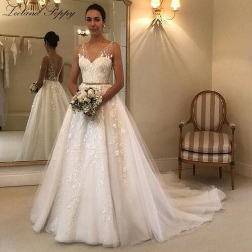 Lceland Poppy A-line V-neck Sleeveless Wedding Dresses 2020 Backless Floor Length Lace Appliques Vestido de Novia Bridal Gowns