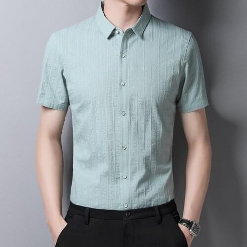 2021 New style Fashion Mens summer slim fit short sleeve stripe shirts/Male lapel Casual business shirts Tops clothing