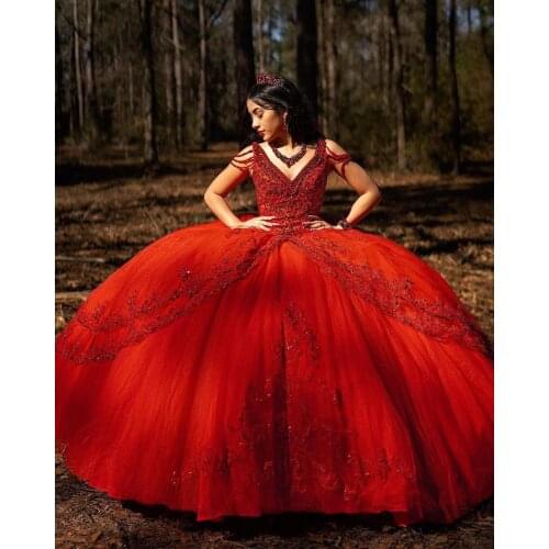 New Arrival Sparkly Red Sweet 16 Ball Gown Quinceañera Dresses Beaded Sequins Sleeveless Vestido De 15 Anos Quinceanera 2021