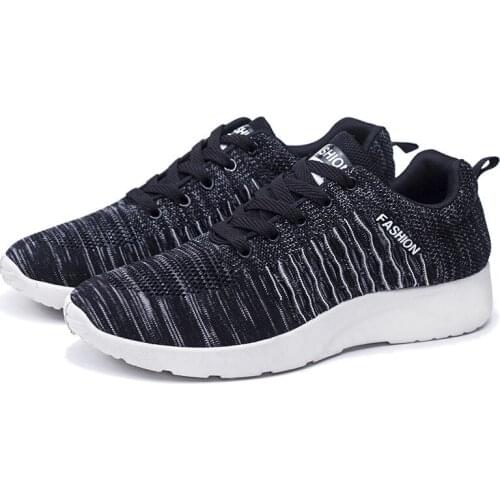 2019 New breathable running shoes mens casual travel woven sports shoes color matching shoes