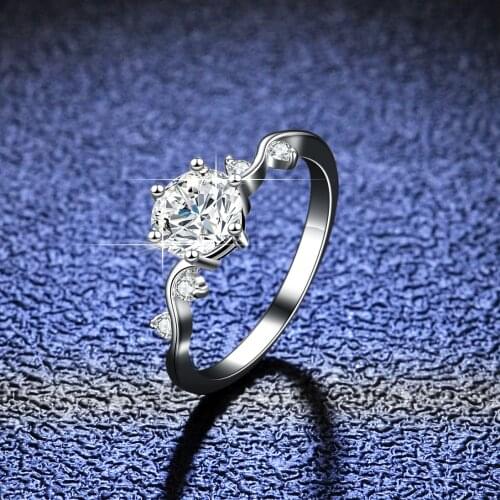 1 Ct Round Moissanite Woman Ring 925 Sterling Silver with Four Claw Shiny Diamonds Engagement Wedding Bands