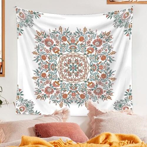 Cilected Bohemian Mandala Tapestry Wall Hanging Vintage Floral Tapestry Beach Towel Blanket Wall Covering Home Wall Decoration