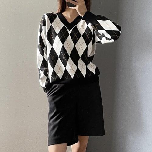 New Autumn / Winter Cashmere Wool Blended Pullover Womens Long Sleeve V-neck Sweater Knitted Warm Rhombus Design Shirt Sweater