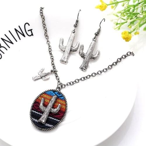 Holiday Statement Vintage necklace Men Women Antique Silver Plated Cactus Pendant Necklace jewelry Gray African Boho Jewelry