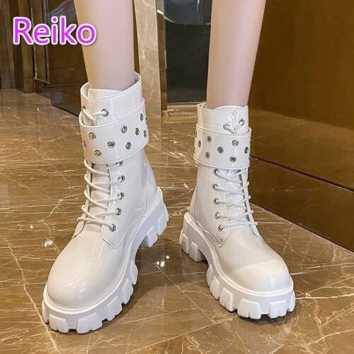 Thick-soled Martin boots female British style 2021 winter new boots warm and velvet locomotive net red short boots women boots